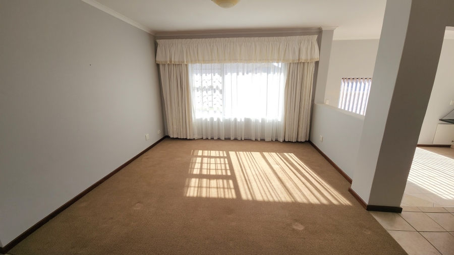 3 Bedroom Property for Sale in Linkside Western Cape
